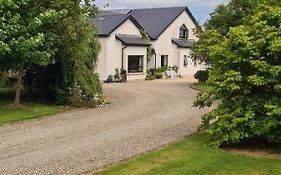 Oak Tree Lane Country B And B